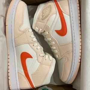 Jordan 1 Mid SE Corduroy Sail